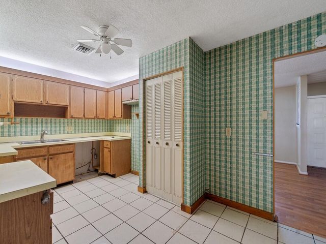 2309 NE 13th Court, Jensen Beach, FL 34957