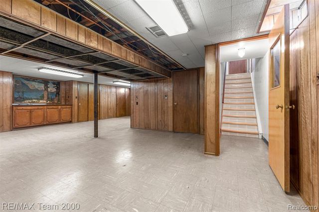 18441 Oakwood Boulevard, Dearborn, MI 48124
