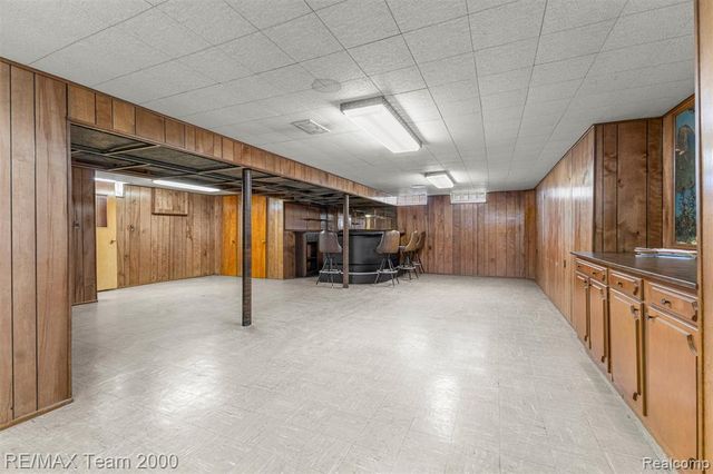 18441 Oakwood Boulevard, Dearborn, MI 48124
