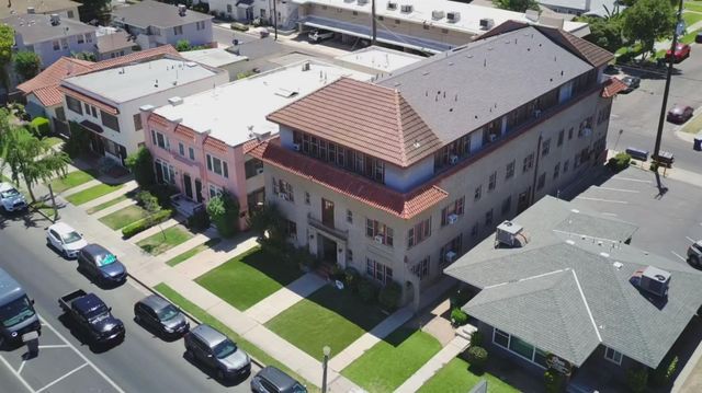 1561 N Van Ness Avenue, Fresno, CA 93728