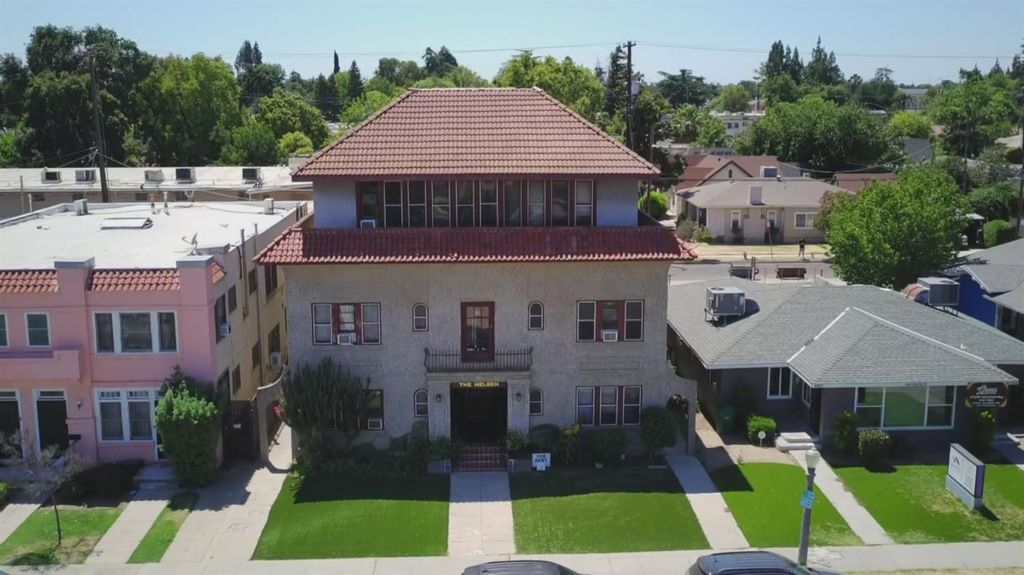 1561 N Van Ness Avenue, Fresno, CA 93728