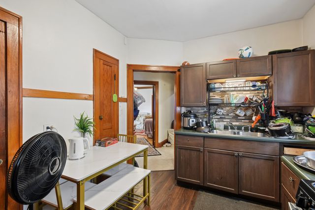 5922 N Melvina Avenue, Chicago, IL 60646
