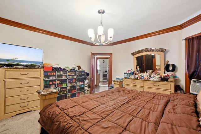 5922 N Melvina Avenue, Chicago, IL 60646