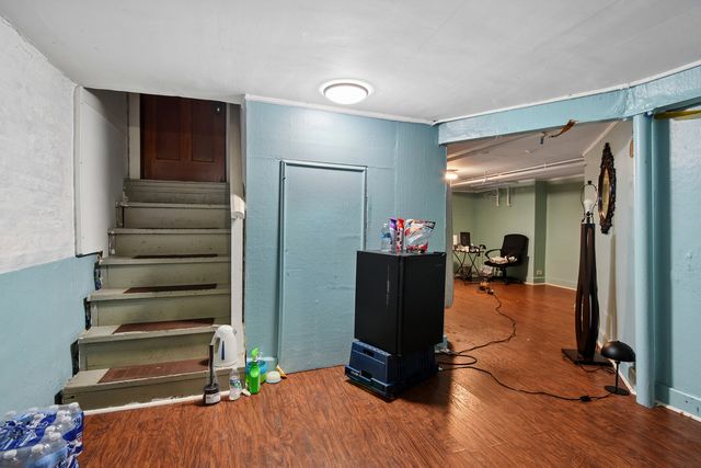 5922 N Melvina Avenue, Chicago, IL 60646