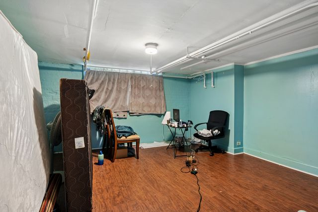5922 N Melvina Avenue, Chicago, IL 60646