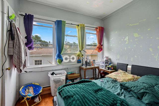 5922 N Melvina Avenue, Chicago, IL 60646