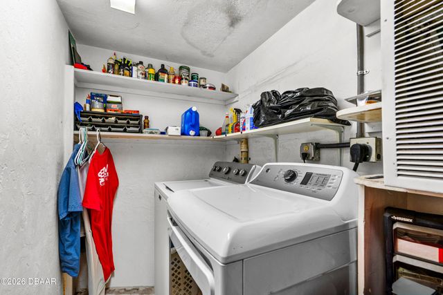 118 S Halifax Ave Apt 208, Daytona Beach, FL 32118