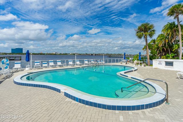 118 S Halifax Ave Apt 208, Daytona Beach, FL 32118
