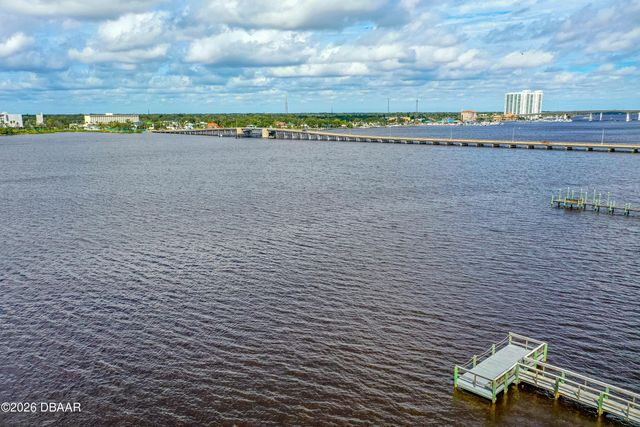118 S Halifax Ave Apt 208, Daytona Beach, FL 32118
