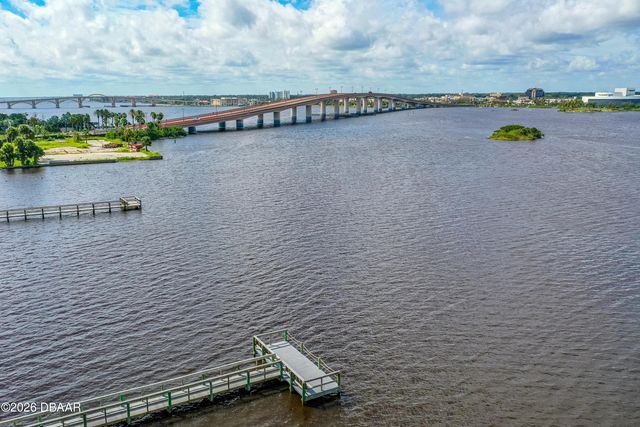 118 S Halifax Ave Apt 208, Daytona Beach, FL 32118
