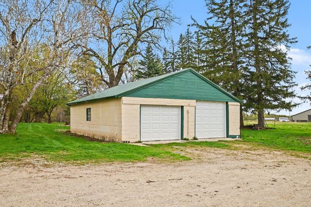 8465 170th Street E, Nerstrand, MN 55053
