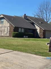 8702 E 91st Place, Tulsa, OK 74133