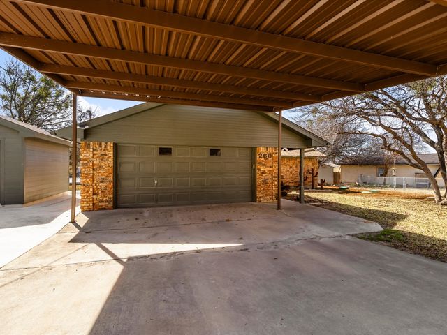 260 Private Road 1543, Bridgeport, TX 76426