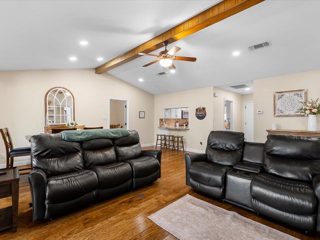 260 Private Road 1543, Bridgeport, TX 76426