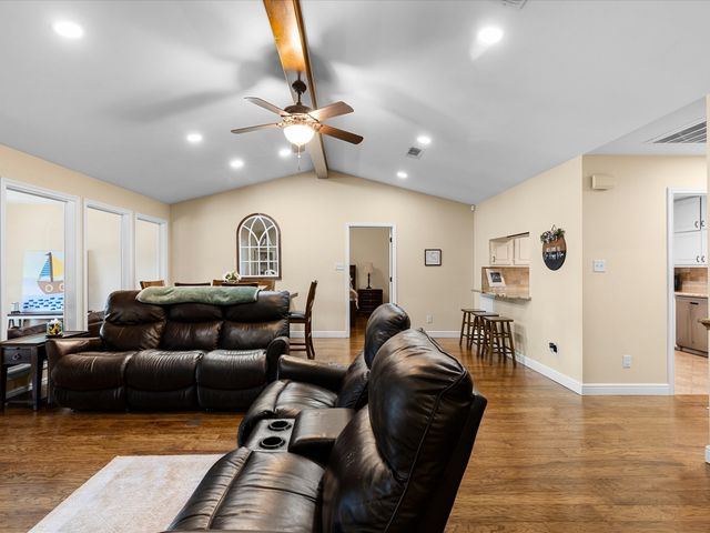 260 Private Road 1543, Bridgeport, TX 76426