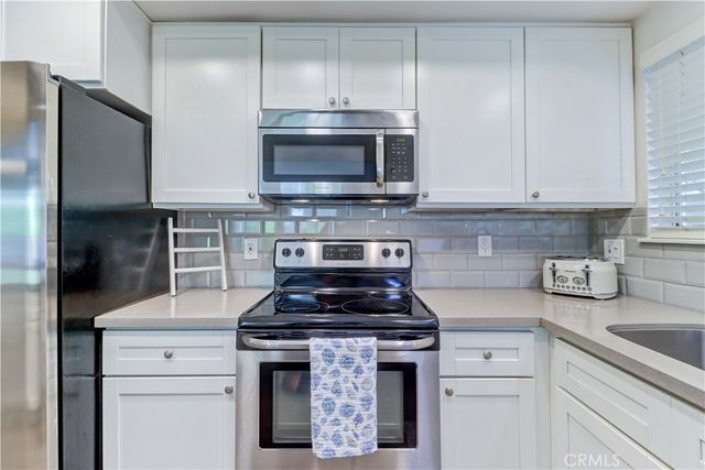 670 Via Mendoza B, Laguna Woods, CA 92637