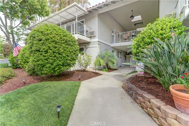 670 Via Mendoza B, Laguna Woods, CA 92637