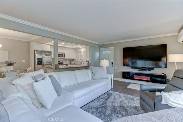670 Via Mendoza B, Laguna Woods, CA 92637