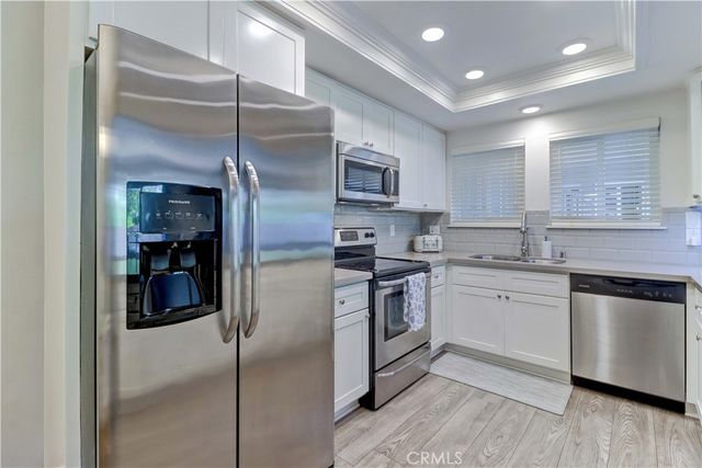 670 Via Mendoza B, Laguna Woods, CA 92637