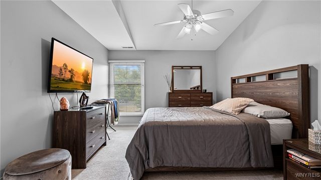 1175 Youngs Road E, Amherst, NY 14221