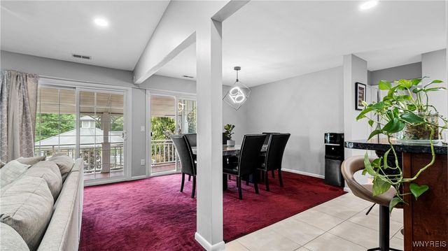 1175 Youngs Road E, Amherst, NY 14221