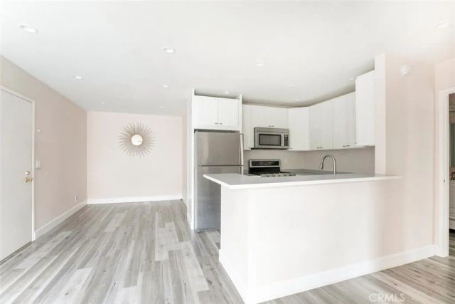 365 Burchett Street 217, Glendale, CA 91203