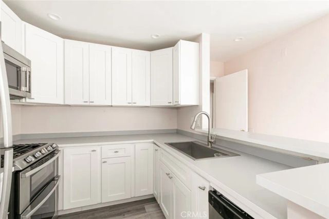 365 Burchett Street 217, Glendale, CA 91203