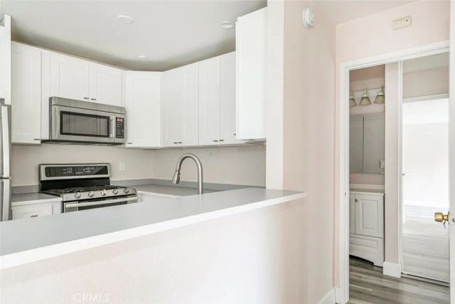 365 Burchett Street 217, Glendale, CA 91203