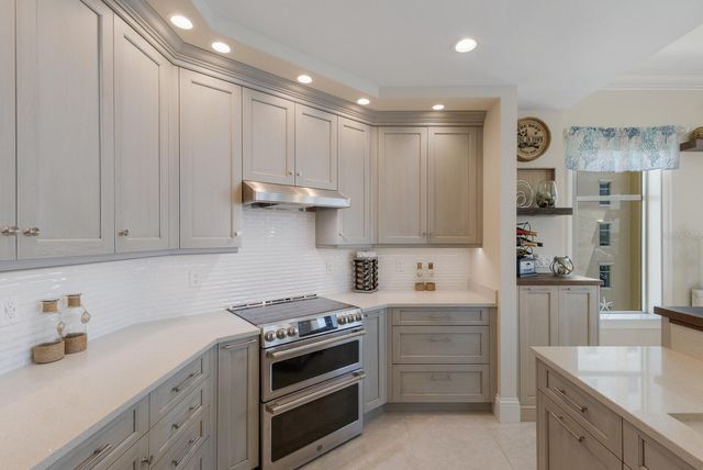 130 RIVIERA DUNES WAY 601, Palmetto, FL 34221