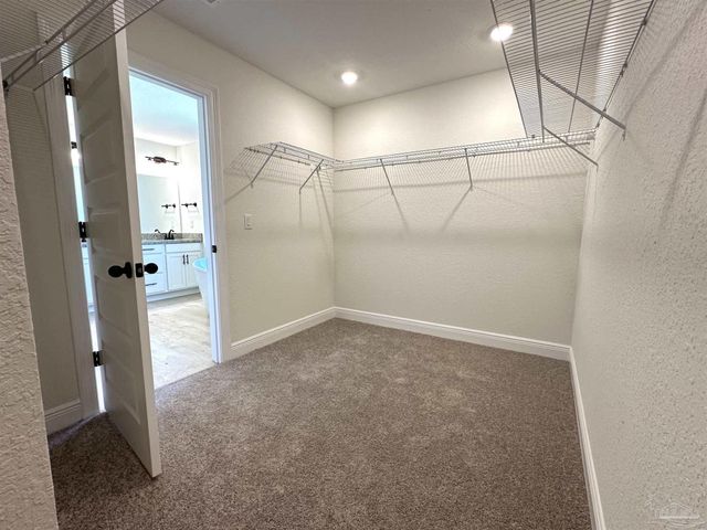 5219 Barnett Rd, Pace, FL 32571