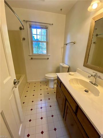 1005 Sullins CT, Virginia Beach, VA 23455