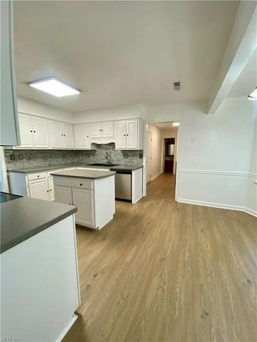 1005 Sullins CT, Virginia Beach, VA 23455