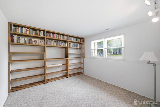 23 Spear Street, Piscataway, NJ 08854
