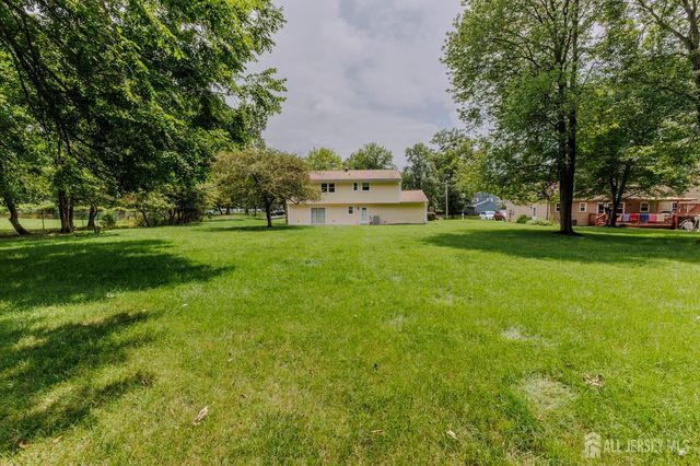 23 Spear Street, Piscataway, NJ 08854