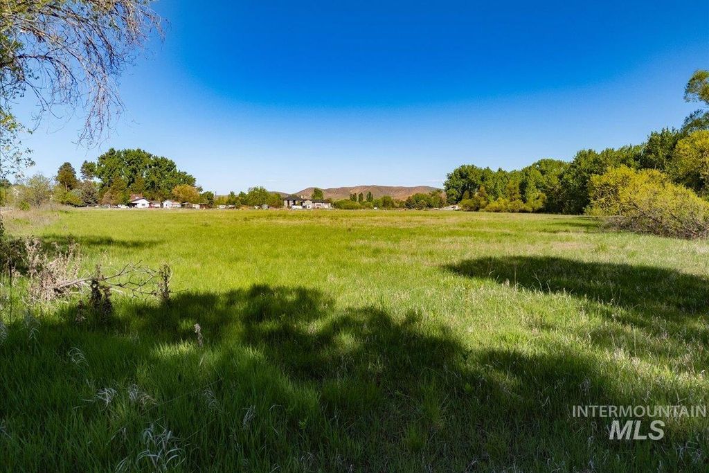 5700 W Dry Creek Rd, Boise, ID 83714 photo 2