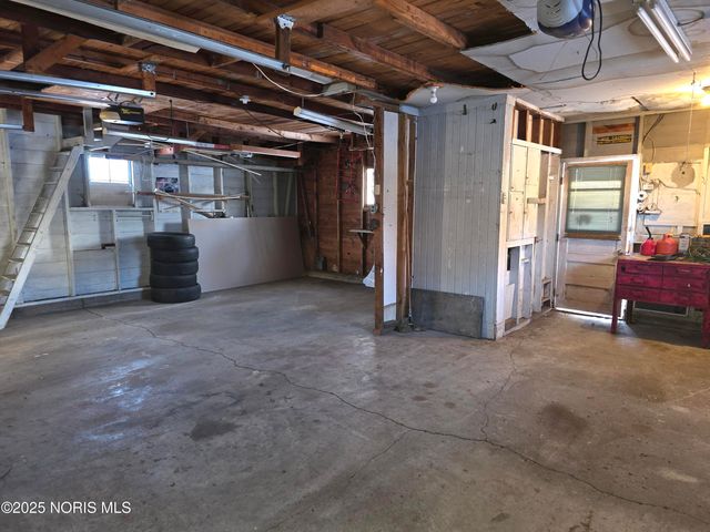 13 E Liberty Street, Leipsic, OH 45856