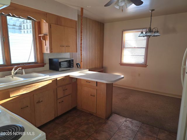 13 E Liberty Street, Leipsic, OH 45856