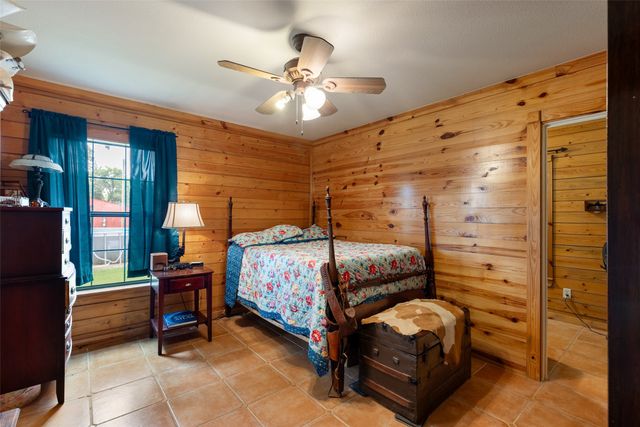 1517 County Road Sw 3170, Winnsboro, TX 75494