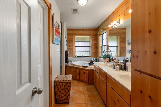 1517 County Road Sw 3170, Winnsboro, TX 75494