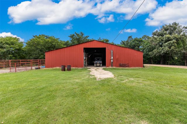 1517 County Road Sw 3170, Winnsboro, TX 75494