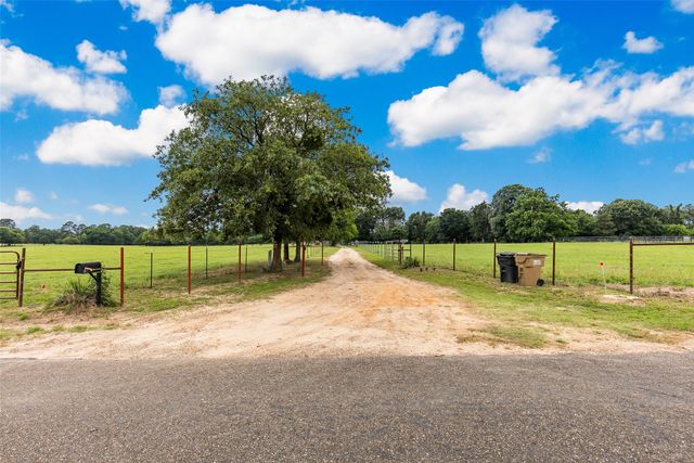1517 County Road Sw 3170, Winnsboro, TX 75494