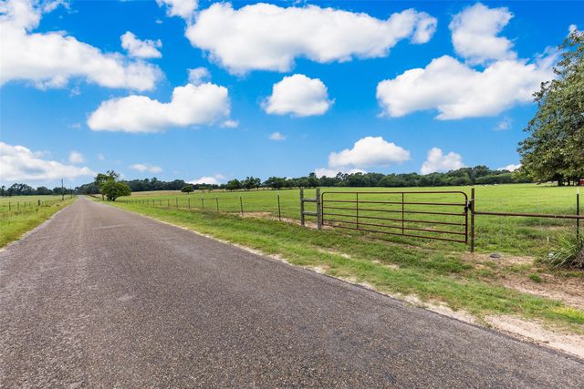 1517 County Road Sw 3170, Winnsboro, TX 75494