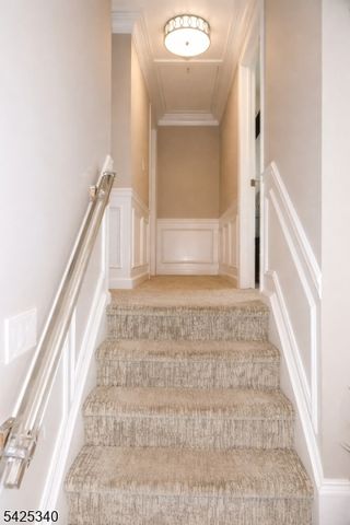 8 Alcott Dr, Livingston Twp., NJ 07039