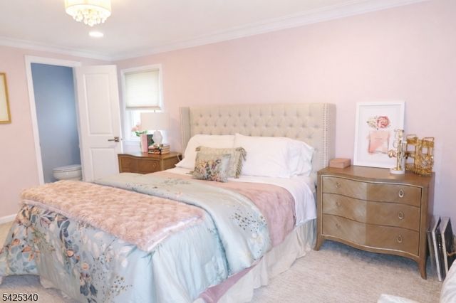 8 Alcott Dr, Livingston Twp., NJ 07039