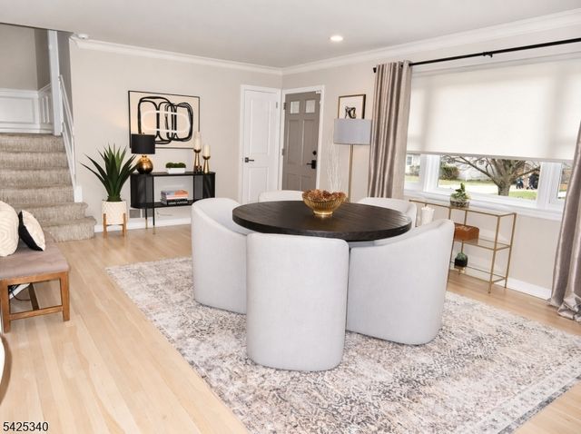 8 Alcott Dr, Livingston Twp., NJ 07039