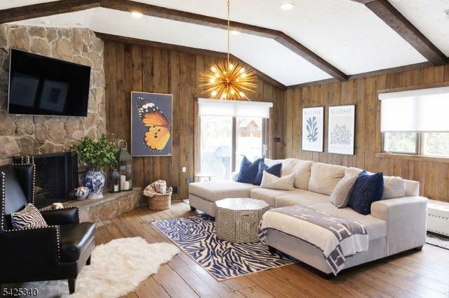 8 Alcott Dr, Livingston Twp., NJ 07039