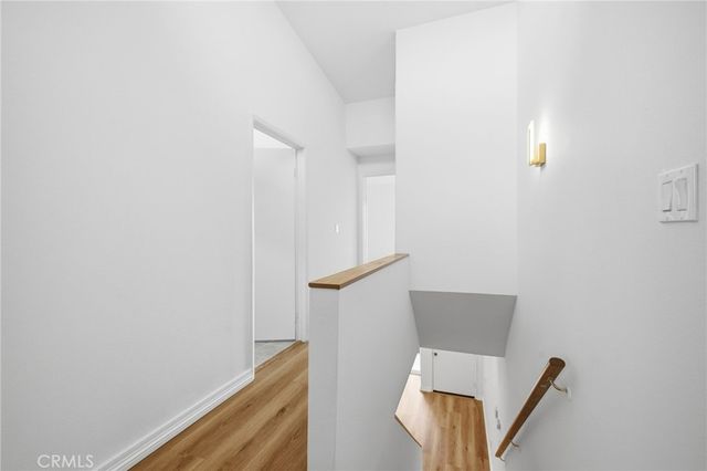 4018 Redwood Avenue Unit B, Los Angeles, CA 90066