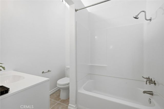 4018 Redwood Avenue Unit B, Los Angeles, CA 90066