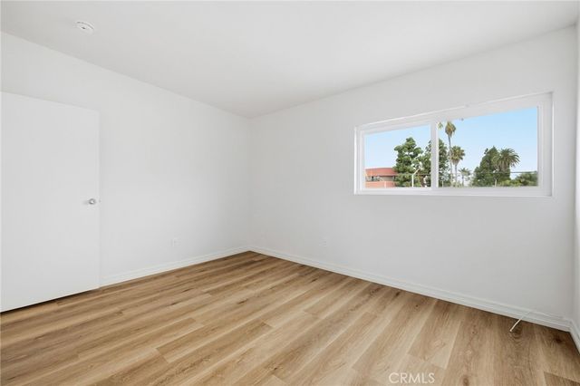 4018 Redwood Avenue Unit B, Los Angeles, CA 90066