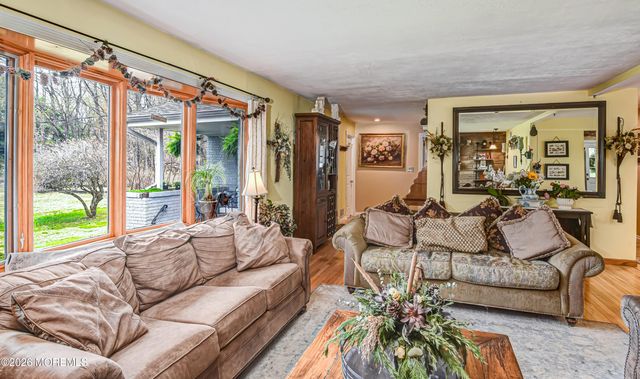21 La Valley Drive, Manalapan, NJ 07726
